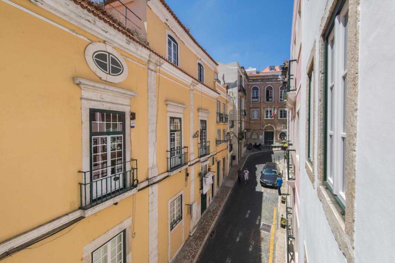 Cozy Flat In The Heart Of Alfama Lägenhet Lisboa Exteriör bild